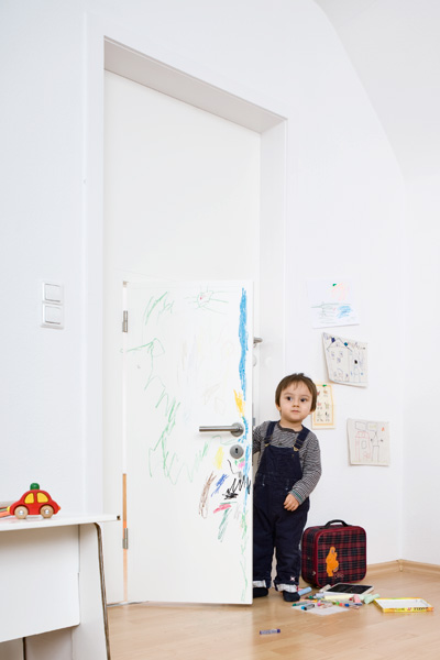 habitacion todo blanca niño